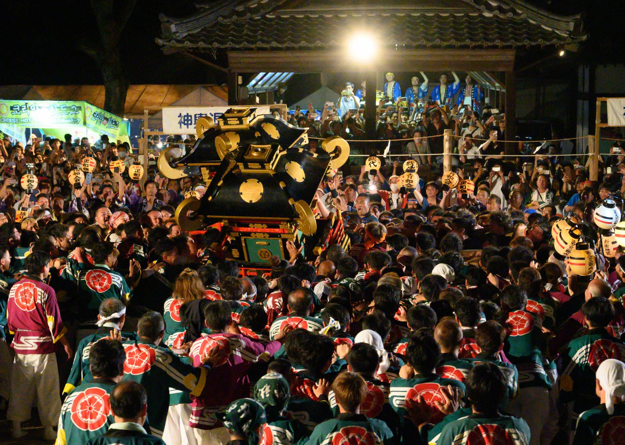 けんか神輿