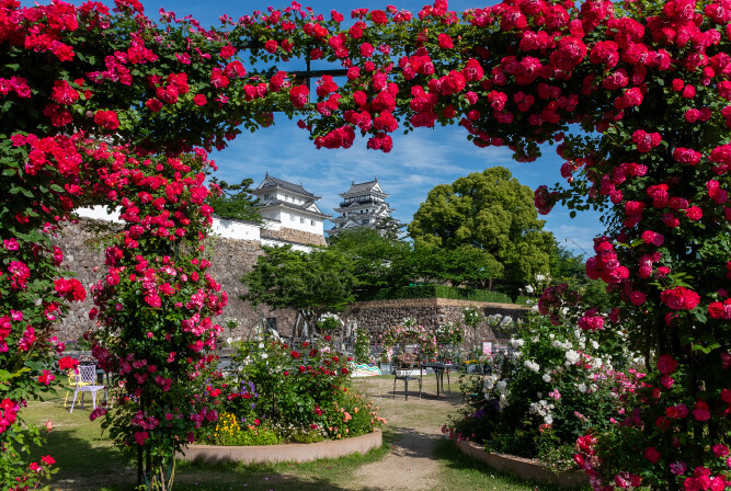 福山城公園（福山駅北口スクエア）