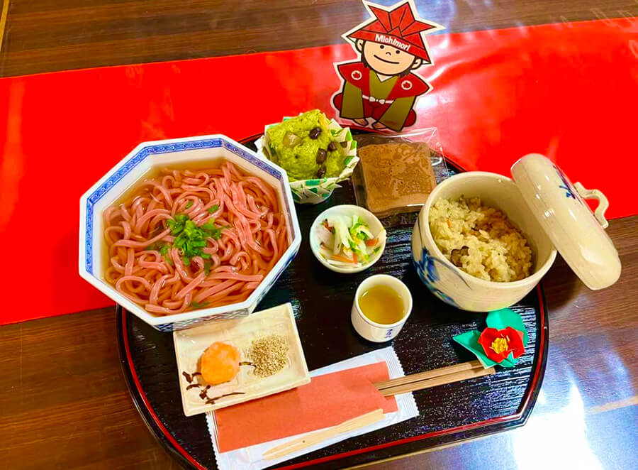 赤いうどん（平家谷／沼隈町）